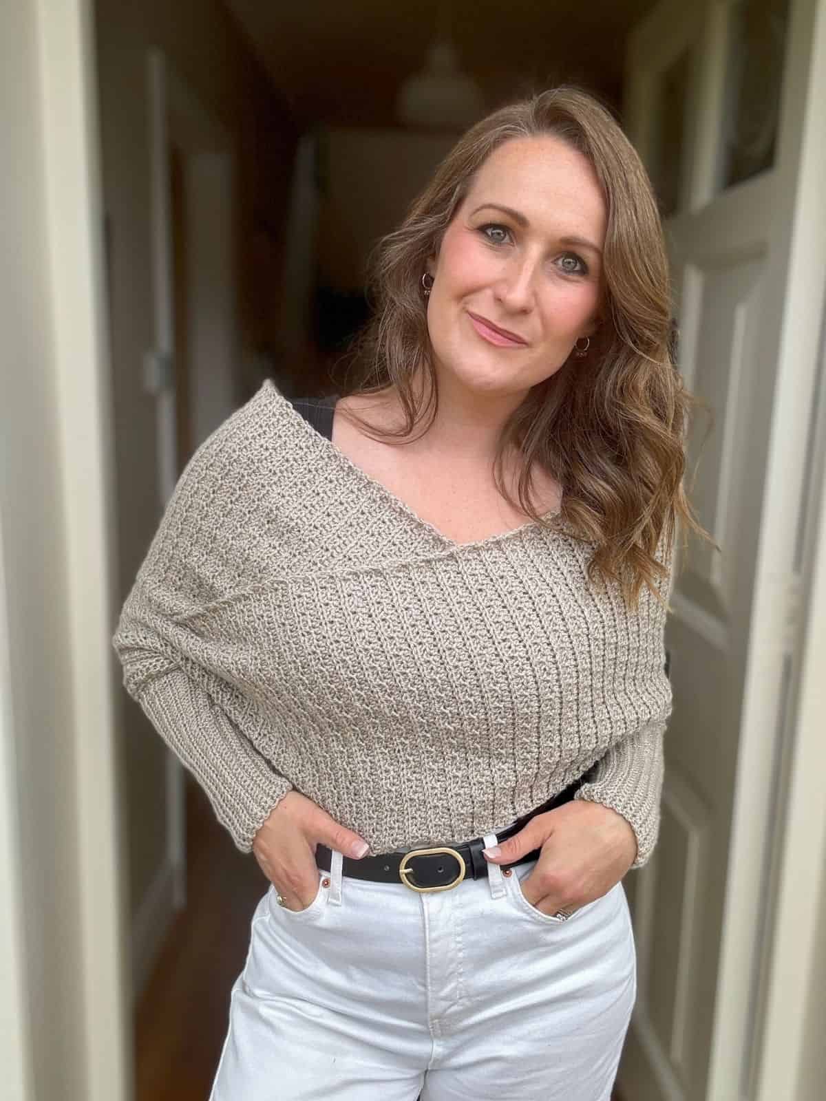 easy-scarf-with-sleeves-pattern